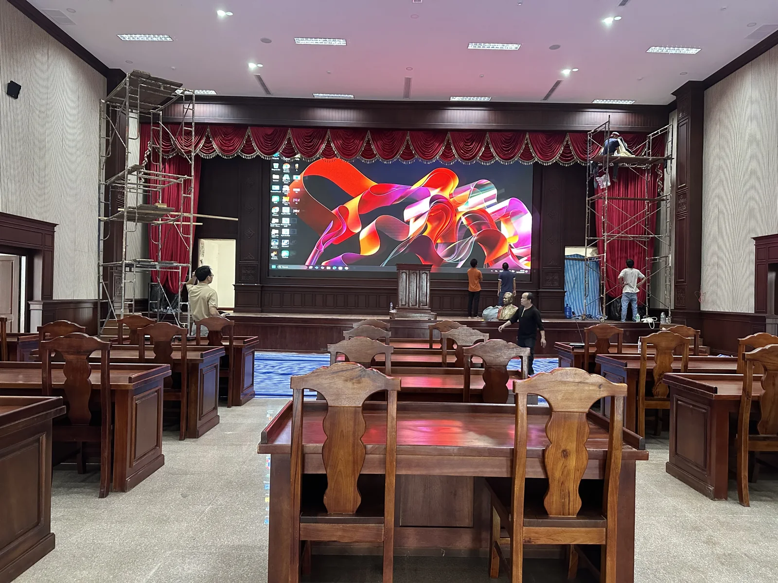 LED wall installed in a public administration meeting hall